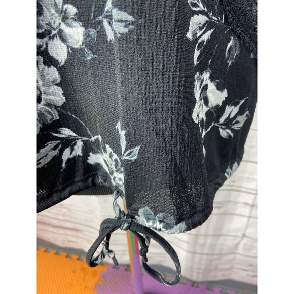 Fred David Faux Crossover‎ Black Floral Print Women’s Size Medium Blouse - Picture 8 of 8